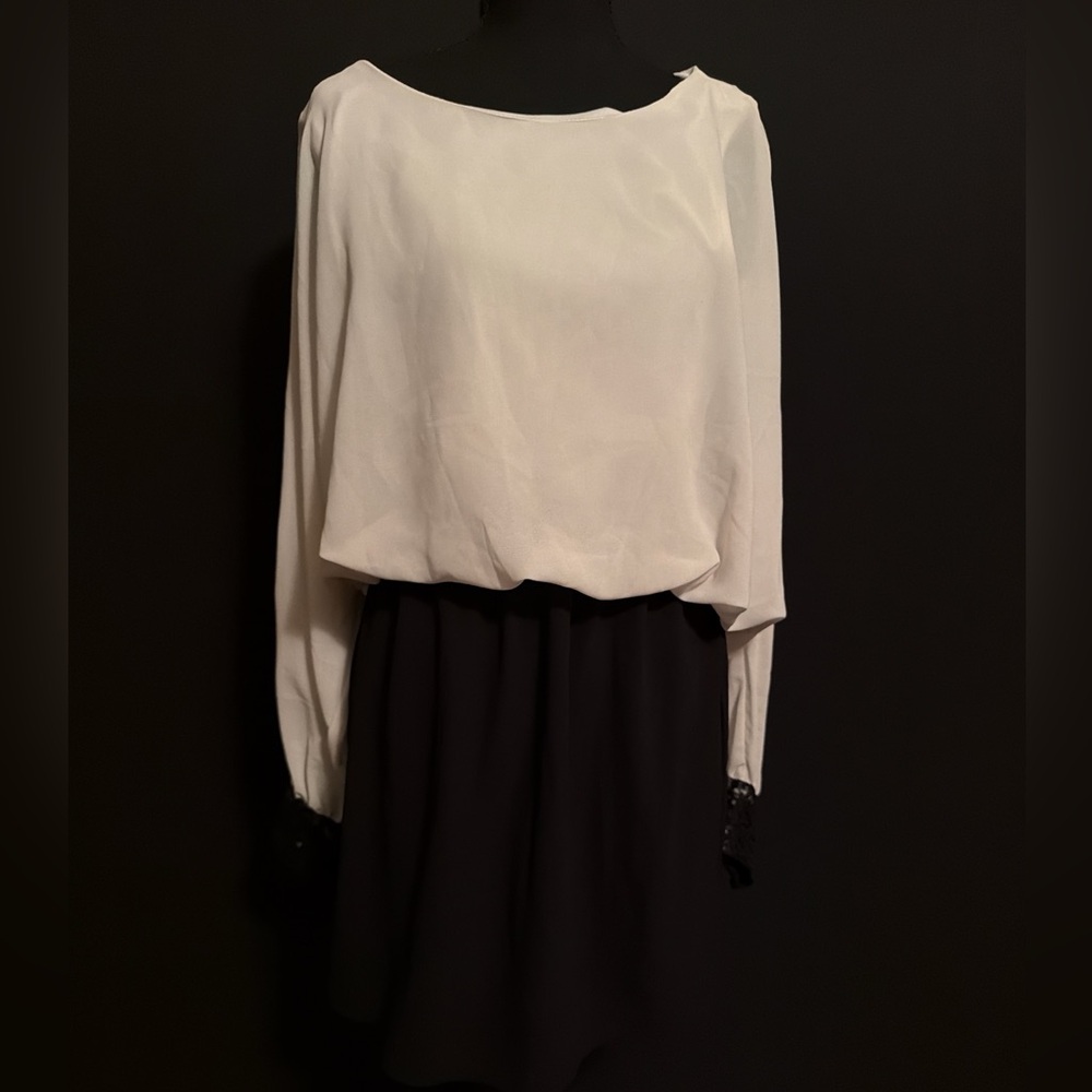Forever 21 White and Black Long Sleeve Dress